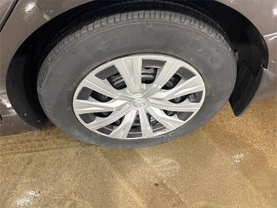 2023 Toyota Camry Hybrid LE