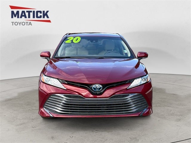 2020 Toyota Camry Hybrid XLE