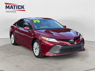 2020 Toyota Camry Hybrid XLE