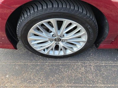 2020 Toyota Camry Hybrid XLE