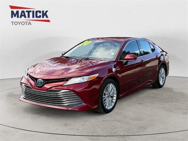 2020 Toyota Camry Hybrid XLE