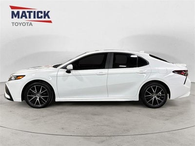 2021 Toyota Camry SE