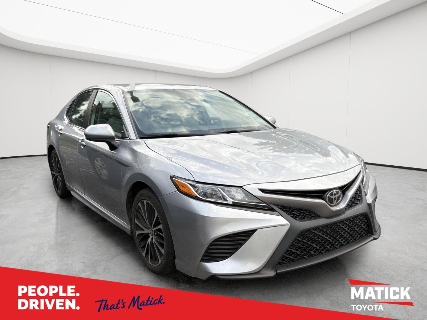 2020 Toyota Camry SE