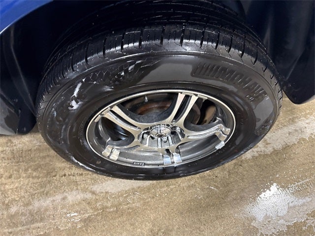 2004 Saturn VUE Base