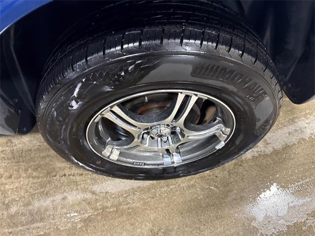 2004 Saturn VUE Base