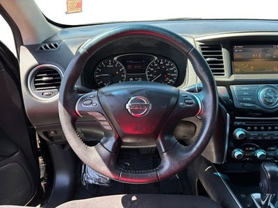 2014 Nissan Pathfinder SV