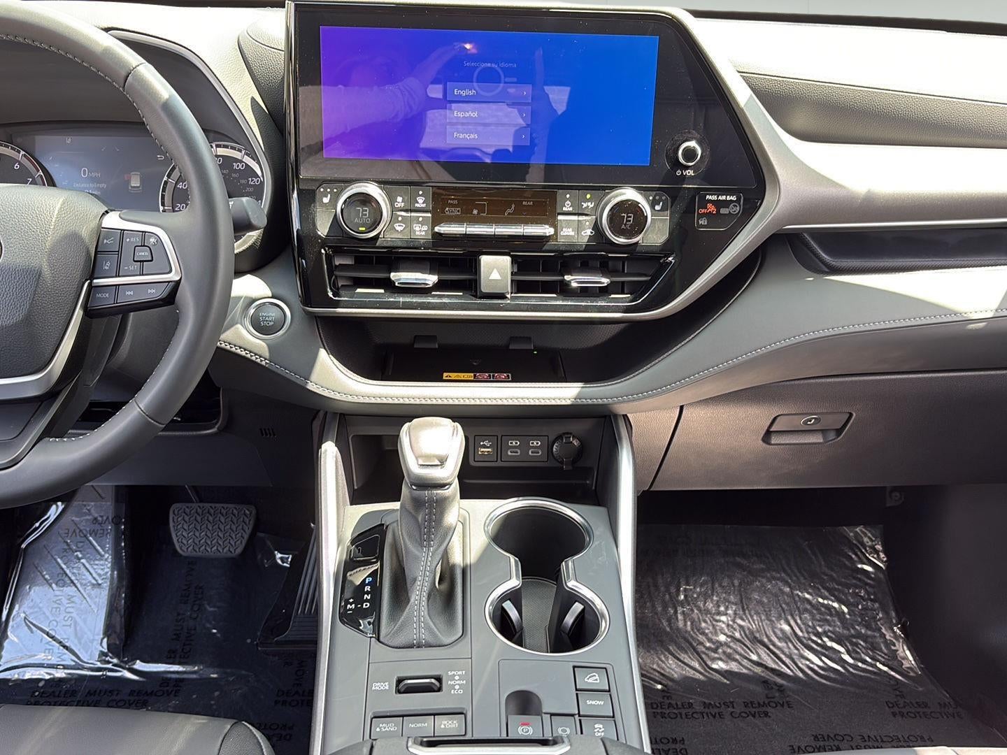 2025 Toyota Highlander XLE