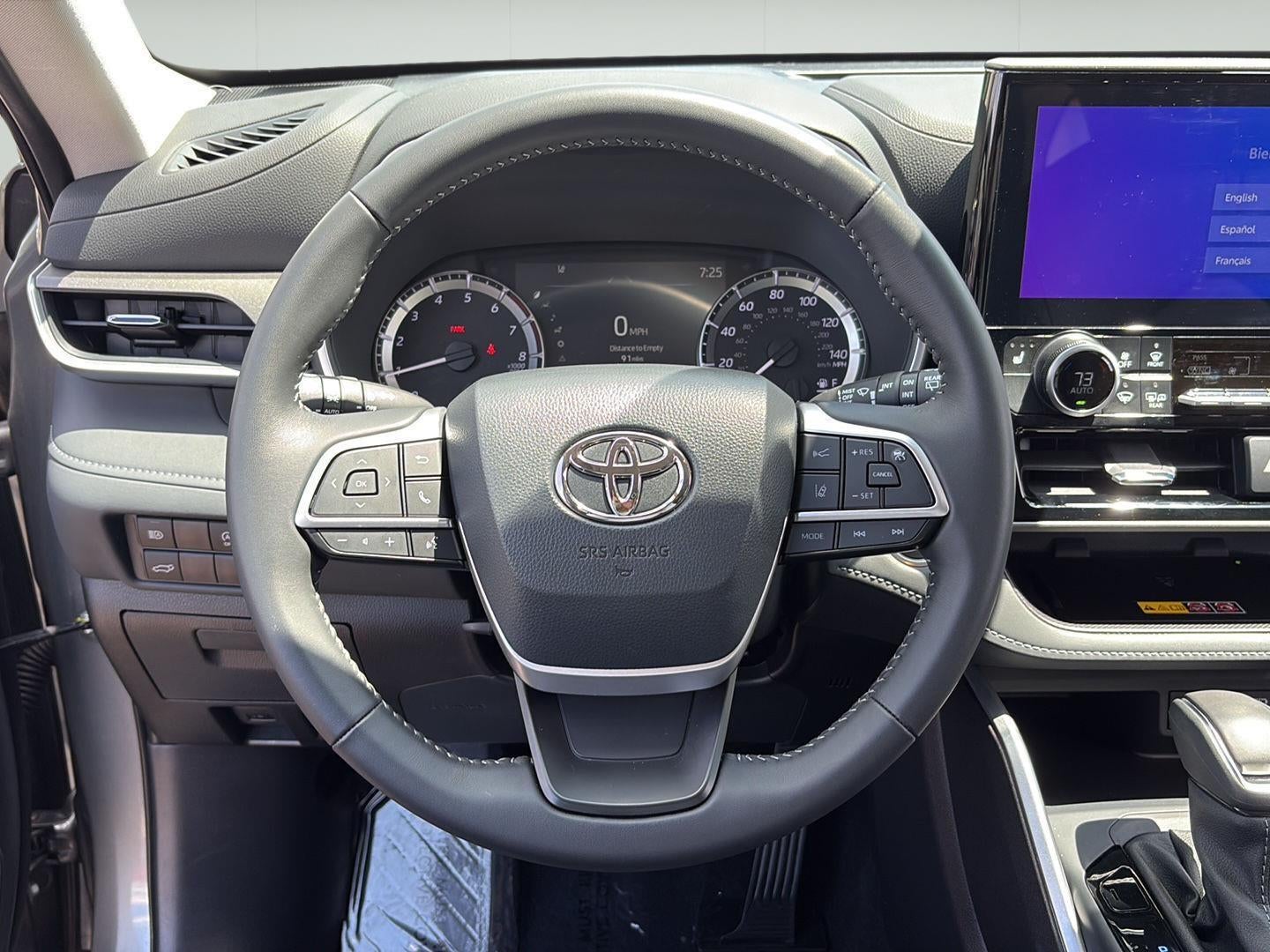2025 Toyota Highlander XLE
