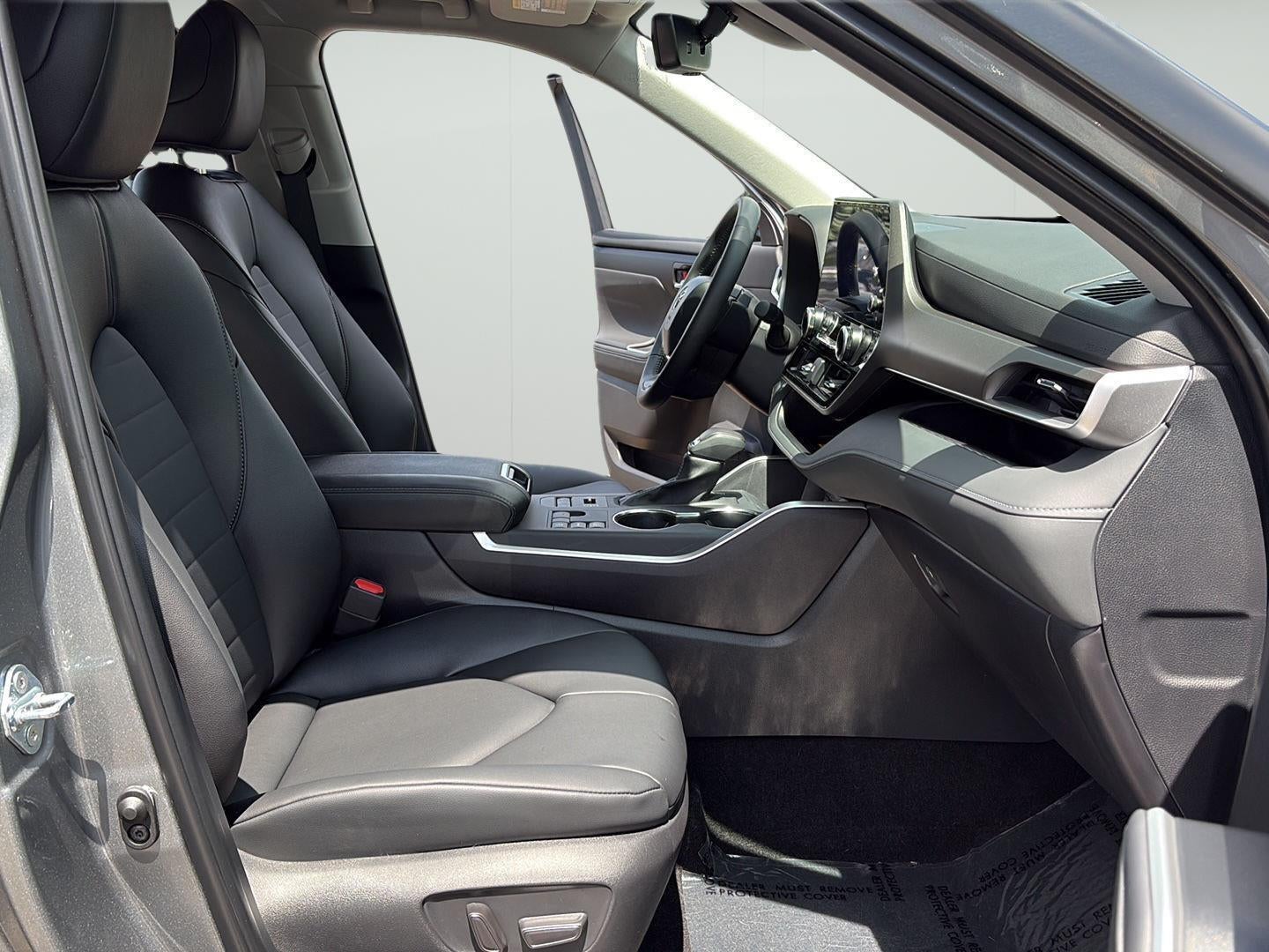 2025 Toyota Highlander XLE