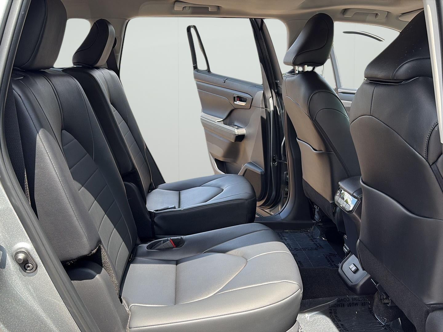 2025 Toyota Highlander XLE