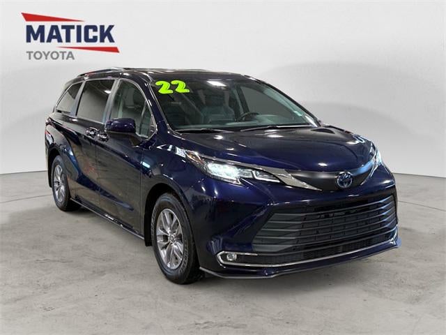 2022 Toyota Sienna XLE 7 Passenger
