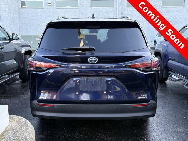 2022 Toyota Sienna XLE 7 Passenger
