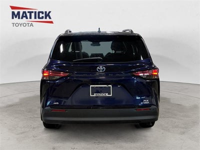 2022 Toyota Sienna XLE 7 Passenger