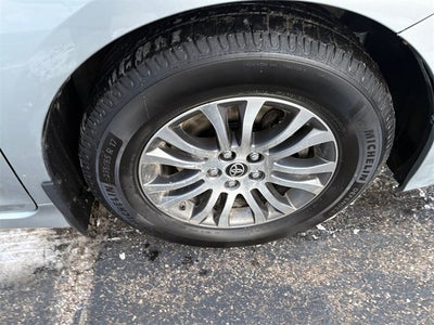 2020 Toyota Sienna XLE 7 Passenger