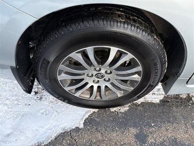 2020 Toyota Sienna XLE 7 Passenger