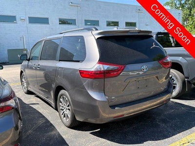 2020 Toyota Sienna XLE 8 Passenger