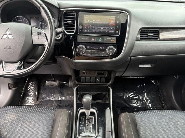 2018 Mitsubishi Outlander LE