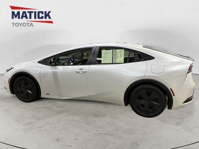 2023 Toyota Prius LE