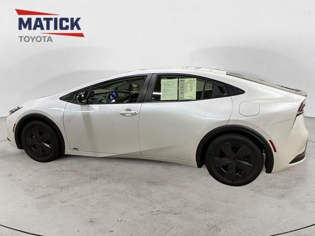 2023 Toyota Prius LE