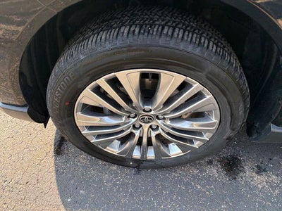 2023 Toyota Venza XLE