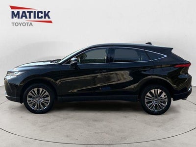 2023 Toyota Venza XLE