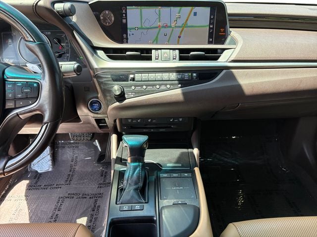 2019 Lexus ES 300h