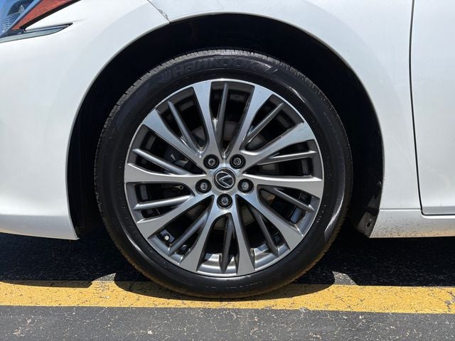 2019 Lexus ES 300h
