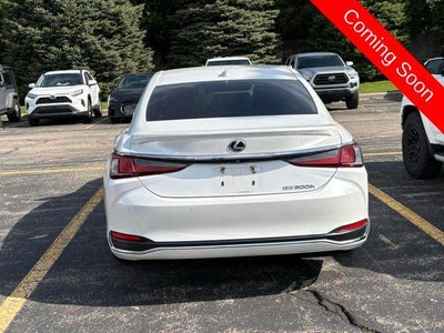 2019 Lexus ES 300h