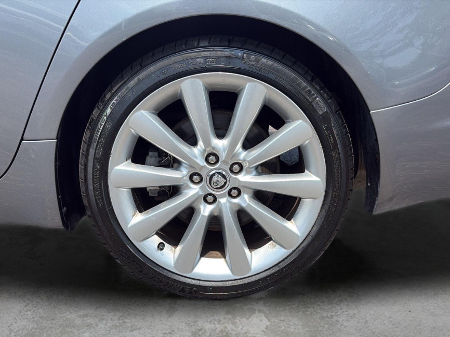 2010 Jaguar Xf Premium Luxury