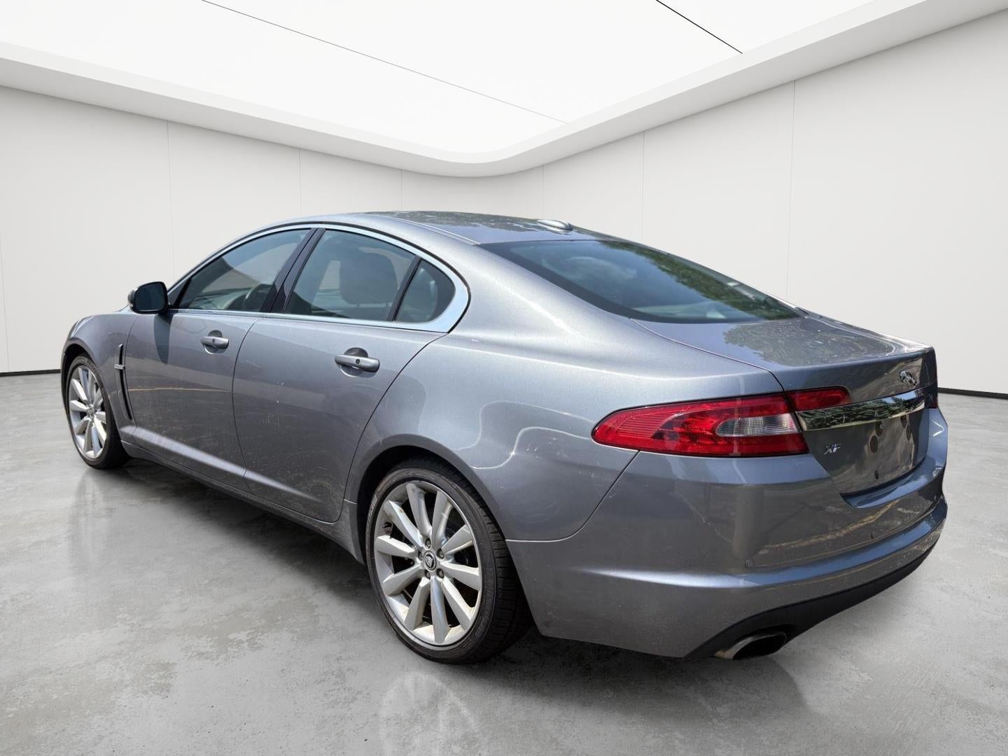 2010 Jaguar XF Premium Luxury